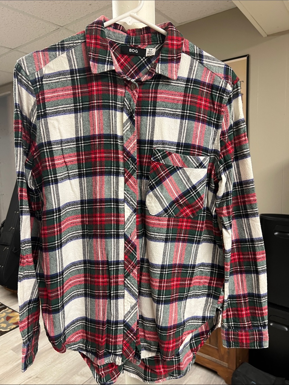Urban outfitters BDG Women’s Plaid Button-Up oversized SOFT Petite Small